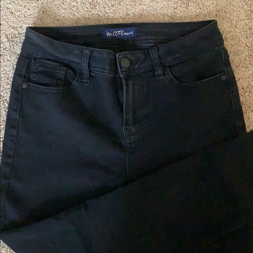 Amazon Wallflower black jeans